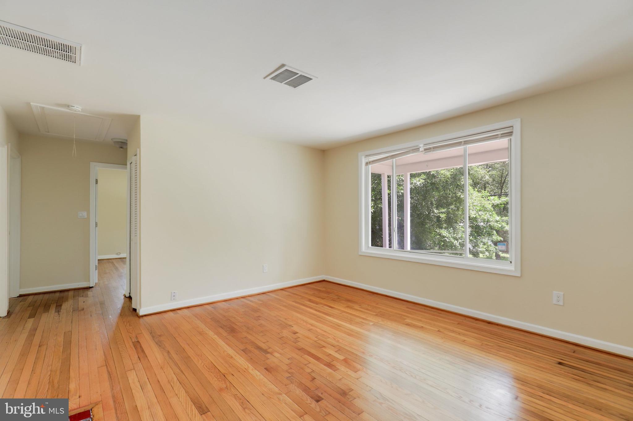 3308 Rutgers Street Hyattsville, MD 20783 - Photo 5 of 31