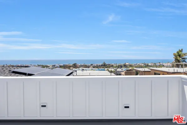 $17,990 | 926 17th Street, Hermosa Beach, CA 90254