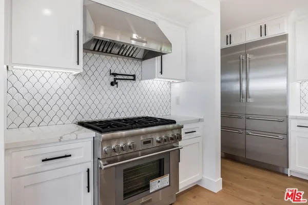 $17,990 | 926 17th Street, Hermosa Beach, CA 90254