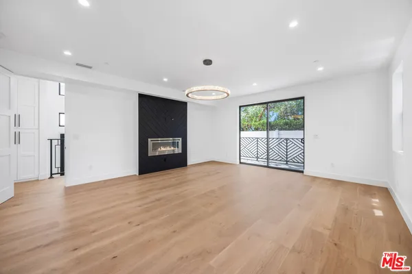 $17,990 | 926 17th Street, Hermosa Beach, CA 90254
