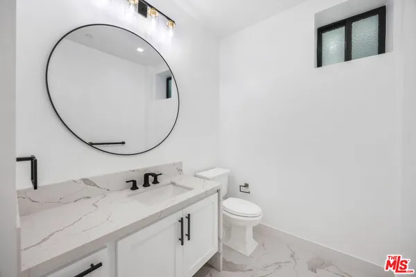 $17,990 | 926 17th Street, Hermosa Beach, CA 90254