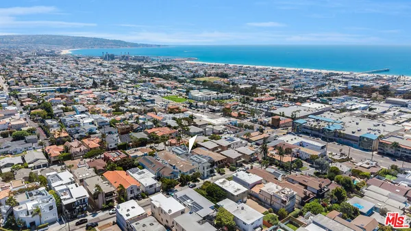 $17,990 | 926 17th Street, Hermosa Beach, CA 90254