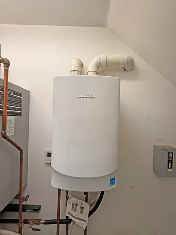 $349,999 | 75 Maple Street, Torrington, CT 06790