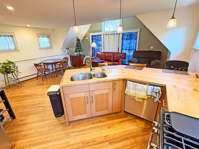 $349,999 | 75 Maple Street, Torrington, CT 06790