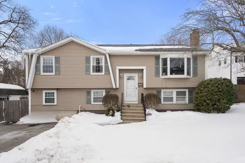 $889,900 | 44 Pearl Street, Woburn, MA 01801