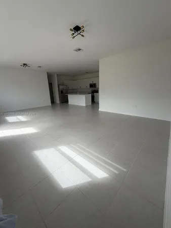 a view of a big room with closet