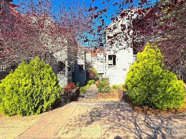 $1,875 | 9031-j M J M Keynes Drive, Charlotte, NC 28262