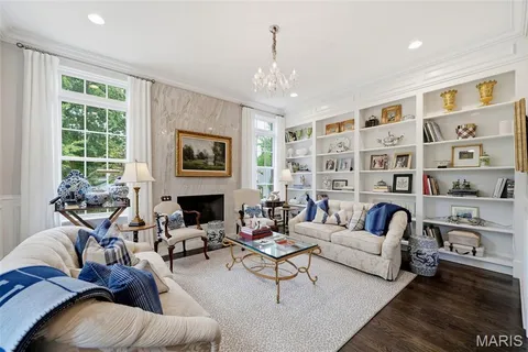 $2,499,000 | 8300 Kingsbury Boulevard, Clayton, MO 63105