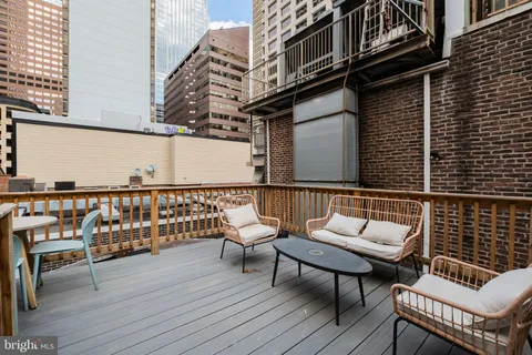 $3,750,000 | 1805 Chestnut Street, Philadelphia, PA 19103