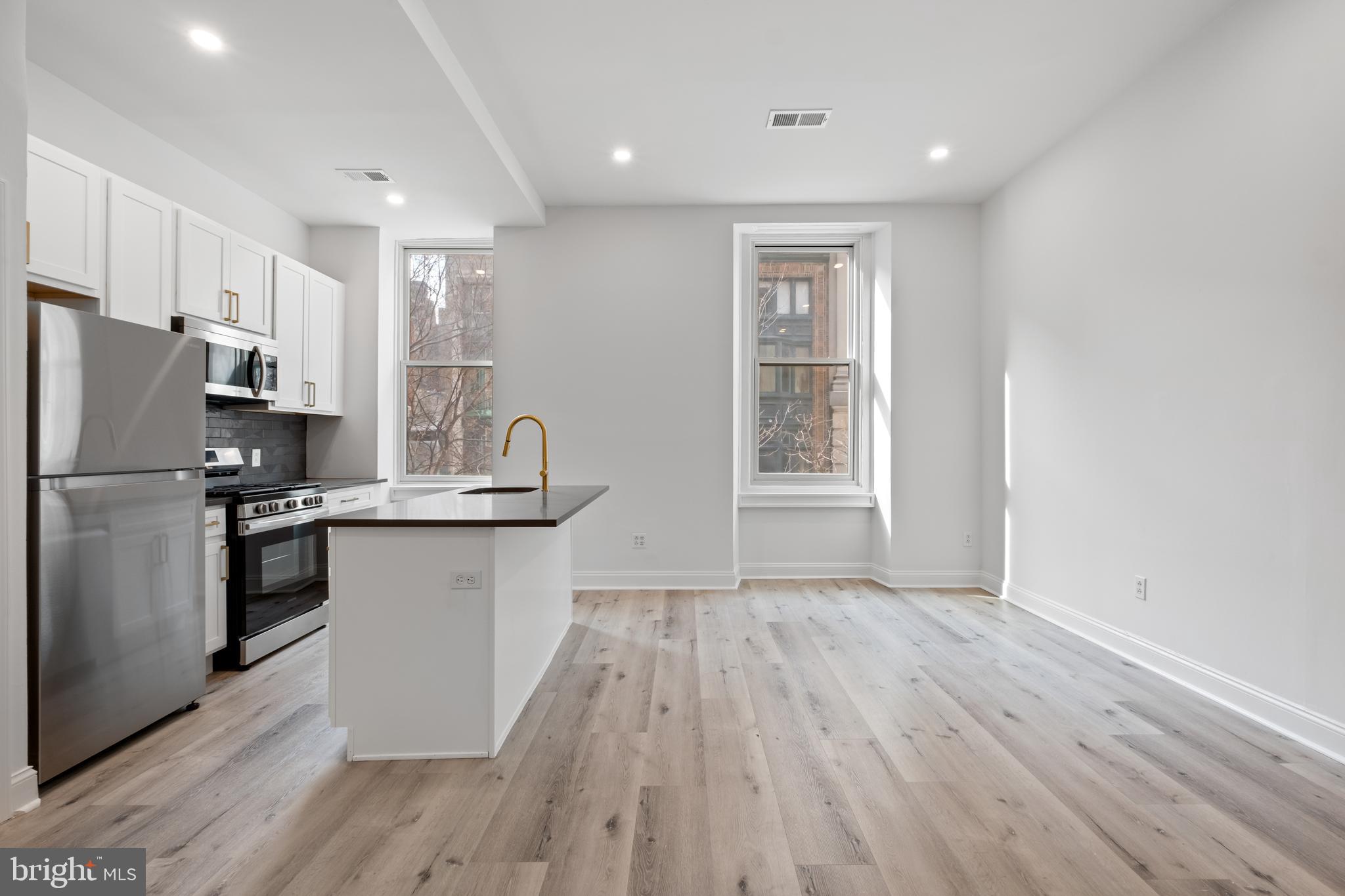 1805 Chestnut Street Philadelphia, PA 19103 - Photo 23 of 34 Unit 2F