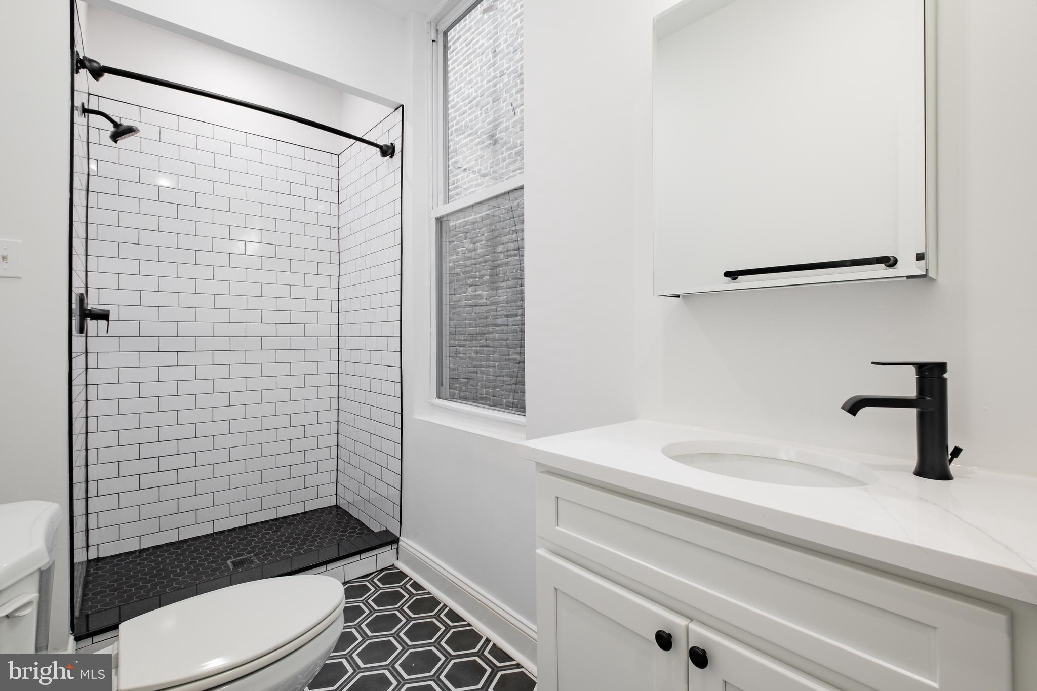 1805 Chestnut Street Philadelphia, PA 19103 - Photo 26 of 34 Unit 2F