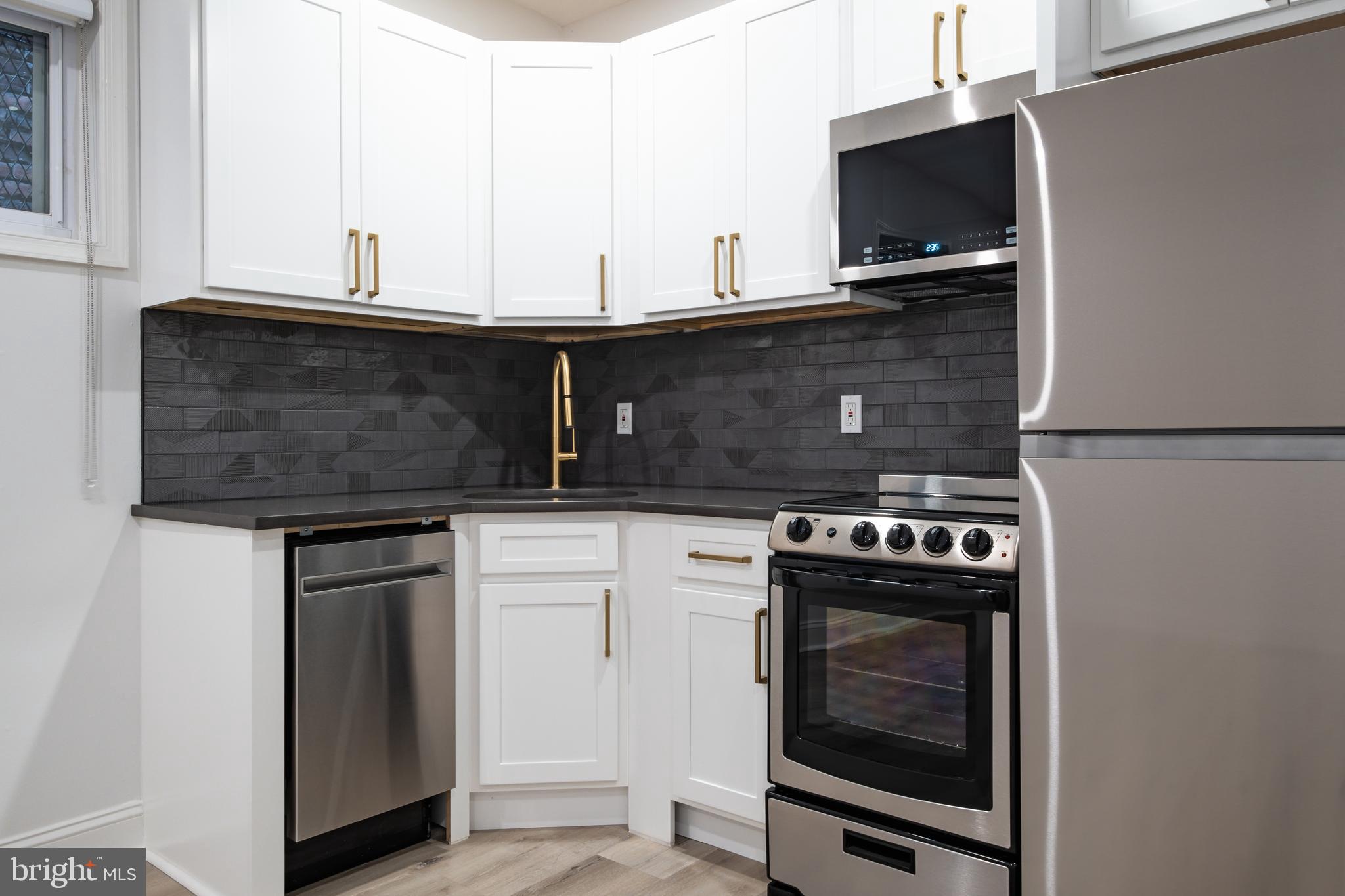 1805 Chestnut Street Philadelphia, PA 19103 - Photo 30 of 34 Unit 1R