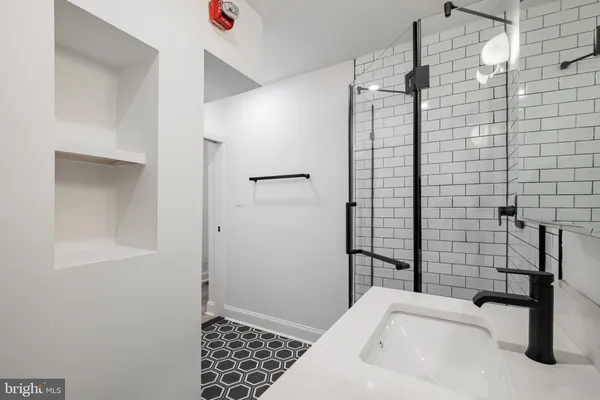 $3,750,000 | 1805 Chestnut Street, Philadelphia, PA 19103