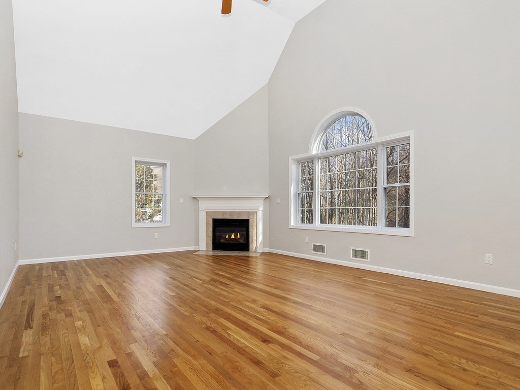 68 Locke Road Chelmsford, MA 01824 - Photo 16 of 36