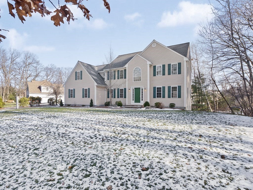 68 Locke Road Chelmsford, MA 01824 - Photo 3 of 36