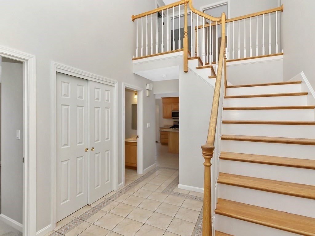 68 Locke Road Chelmsford, MA 01824 - Photo 6 of 36