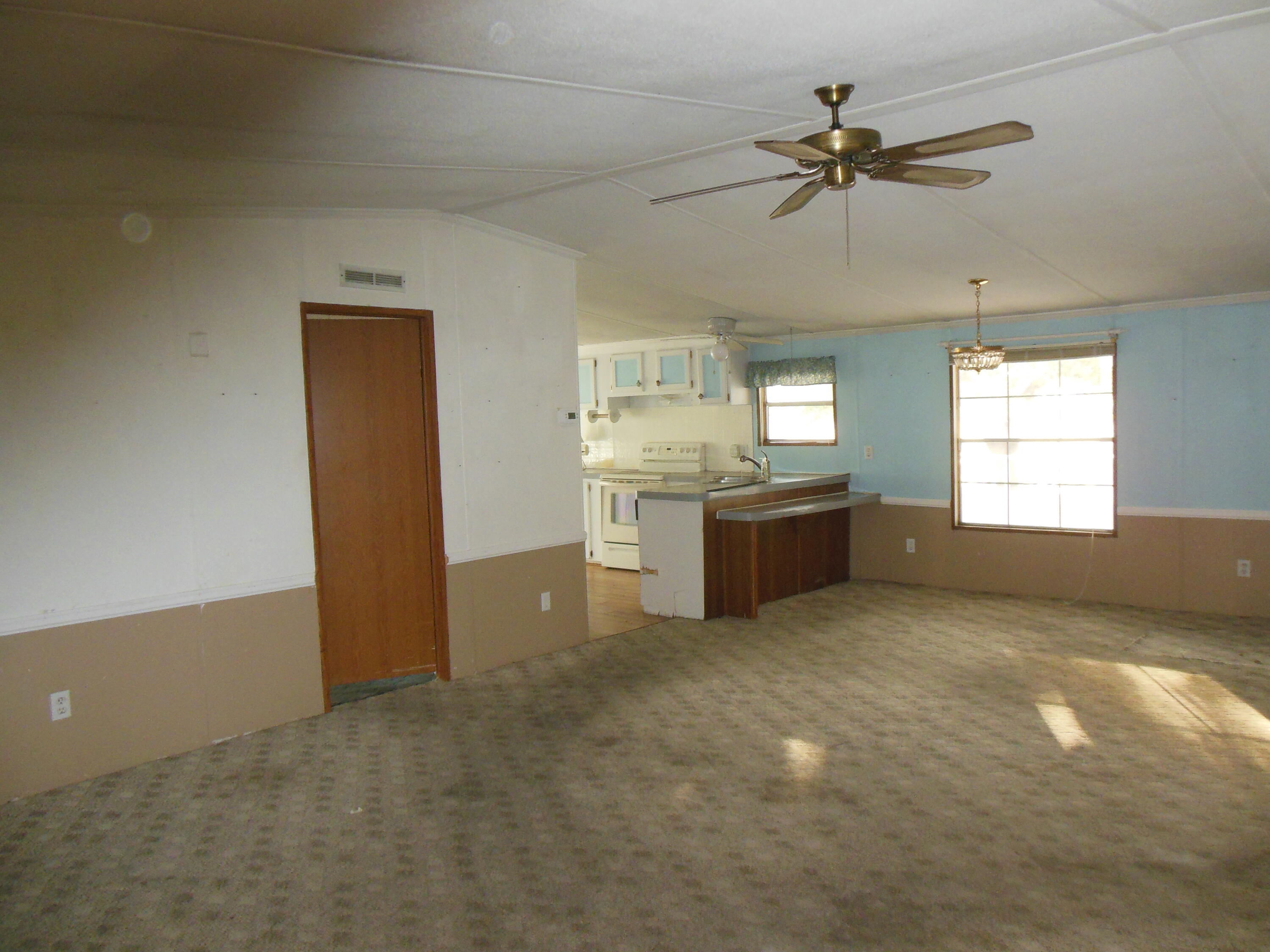 133 Banning Street Cope, SC 29038 - Photo 16 of 28 16 BANNING GREAT ROOM