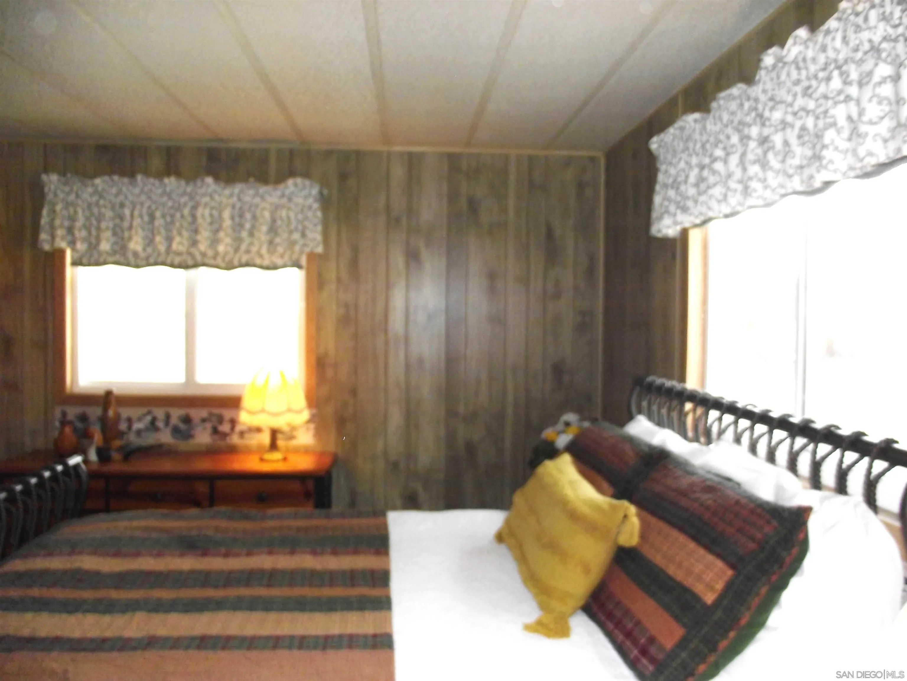 35109 Highway 79, Unit /SPC #25 Warner Springs, CA 92086 - Photo 36 of 65 a bedroom with a bed and window