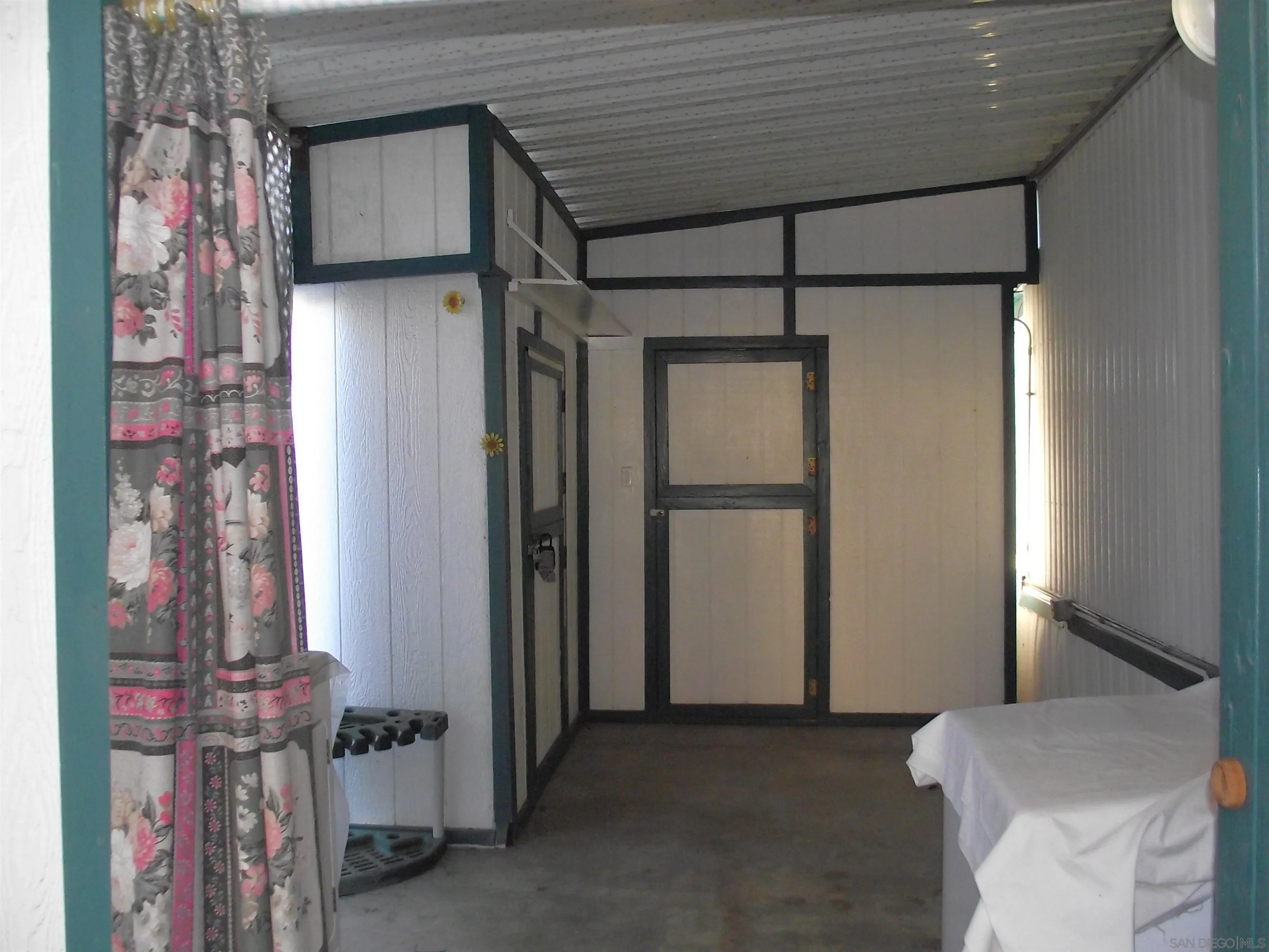 35109 Highway 79, Unit /SPC #25 Warner Springs, CA 92086 - Photo 51 of 65 a view of hallway with livingroom