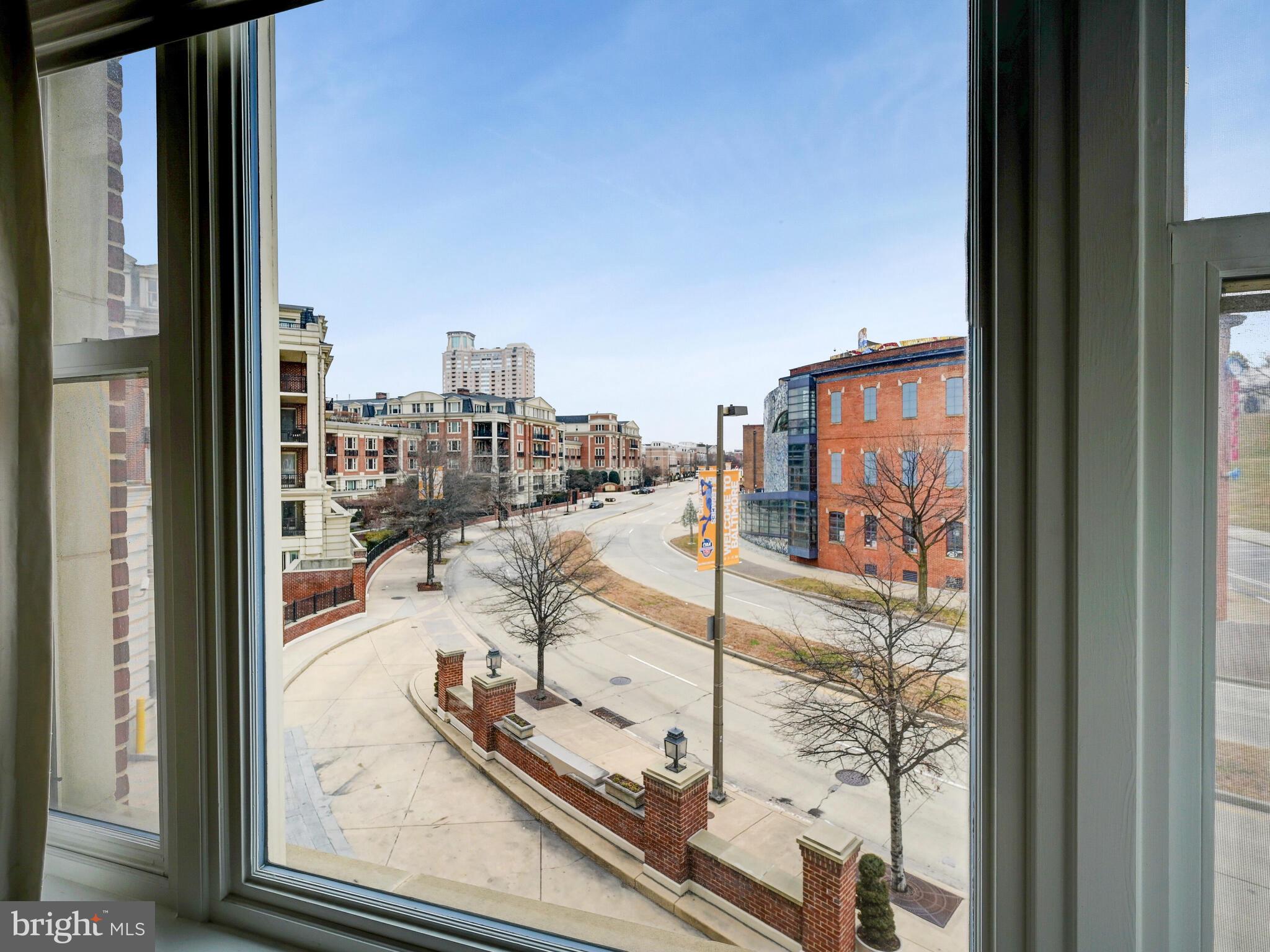 801 Key Highway, Unit 312 Baltimore, MD 21230 - Photo 35 of 45 a view of a balcony