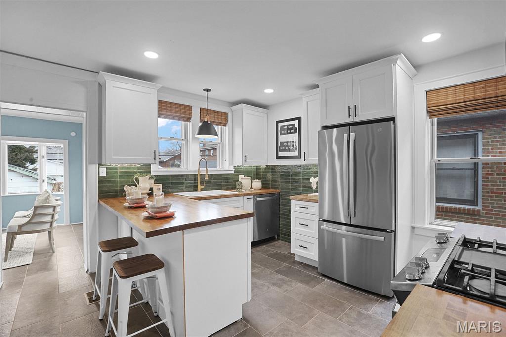 5613 Rhodes Avenue St. Louis, MO 63109 - Photo 9 of 24