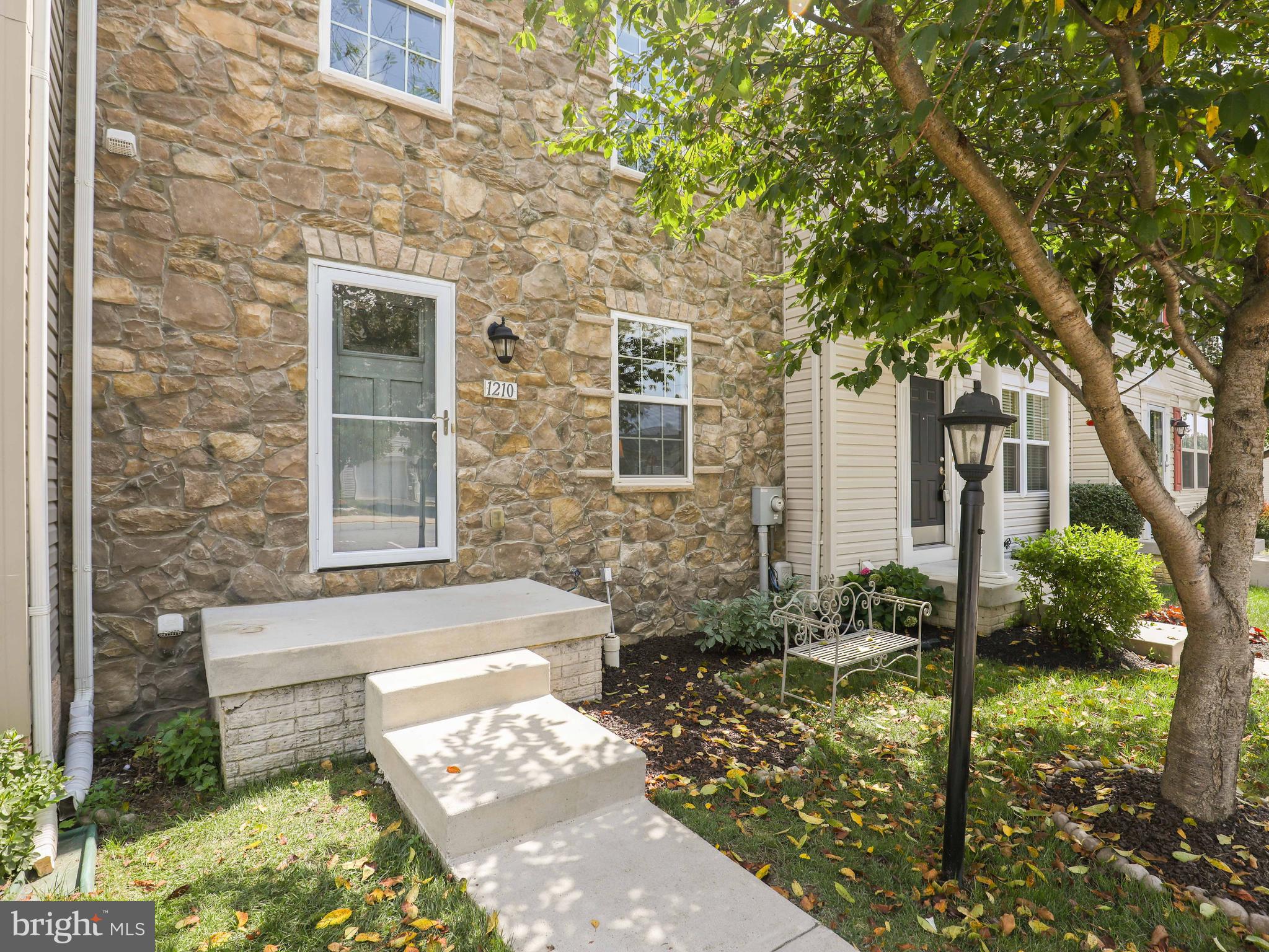 1210 Steed Street Ranson, WV 25438 - Photo 4 of 30