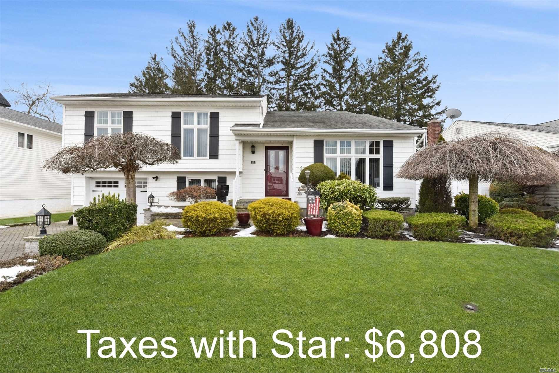 17 Amherst Road Hicksville, NY 11801 - Photo 1 of 1 Gallery Image 1