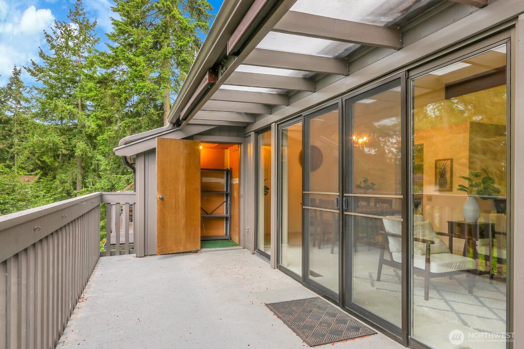 1541 Northeast 143rd Street, Unit H5 Seattle, WA 98125 - Photo 24 of 31 a view of a porch