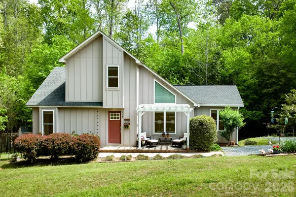 $409,900 | 138 Uwharrie Court, Mount Gilead, NC 27306