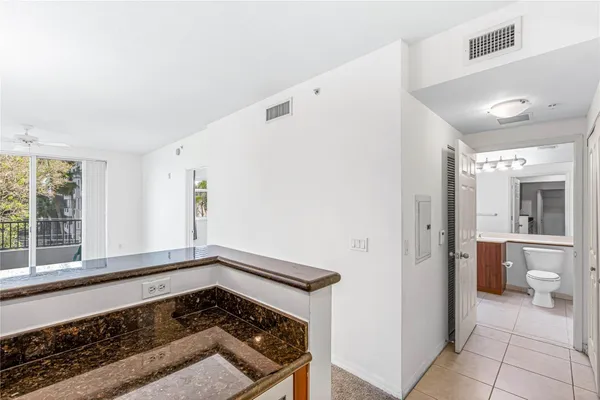$2,500 | 2421 Northeast 65th Street, Unit 318, Fort Lauderdale, FL 33308