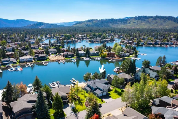 $3,698,000 | 276 Beach Drive, South Lake Tahoe, CA 96150