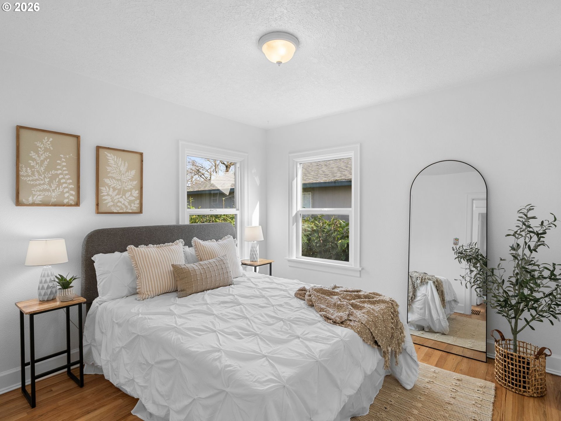 6035 Southeast Lafayette Street Portland, OR 97206 - Photo 14 of 33 Bedroom