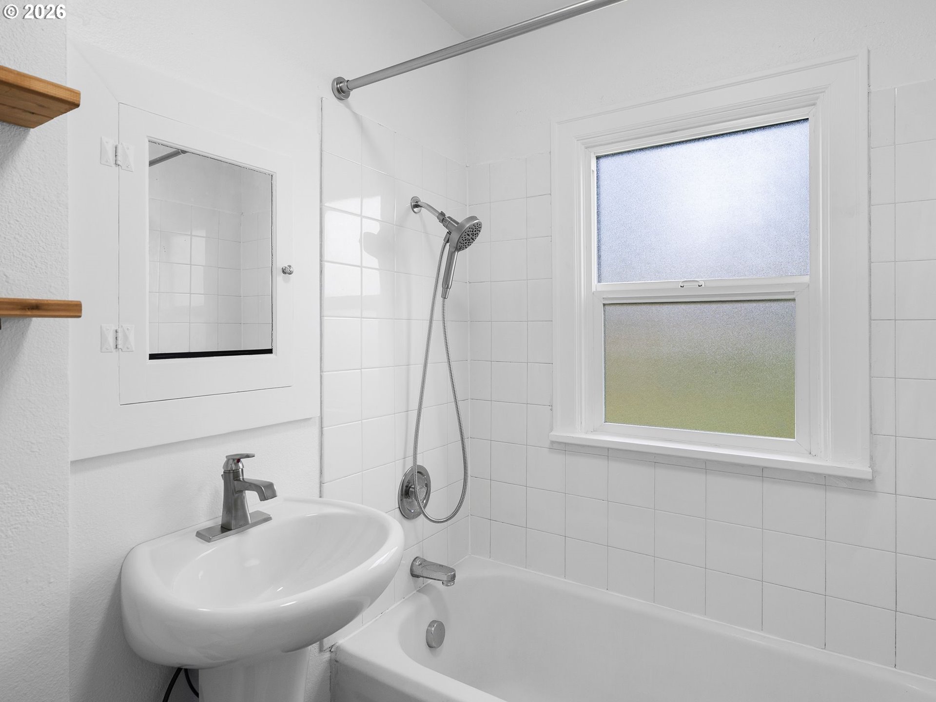 6035 Southeast Lafayette Street Portland, OR 97206 - Photo 15 of 33 Bathroom