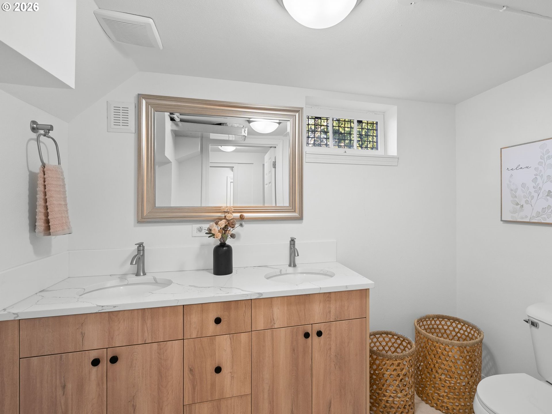 6035 Southeast Lafayette Street Portland, OR 97206 - Photo 22 of 33 Bathroom