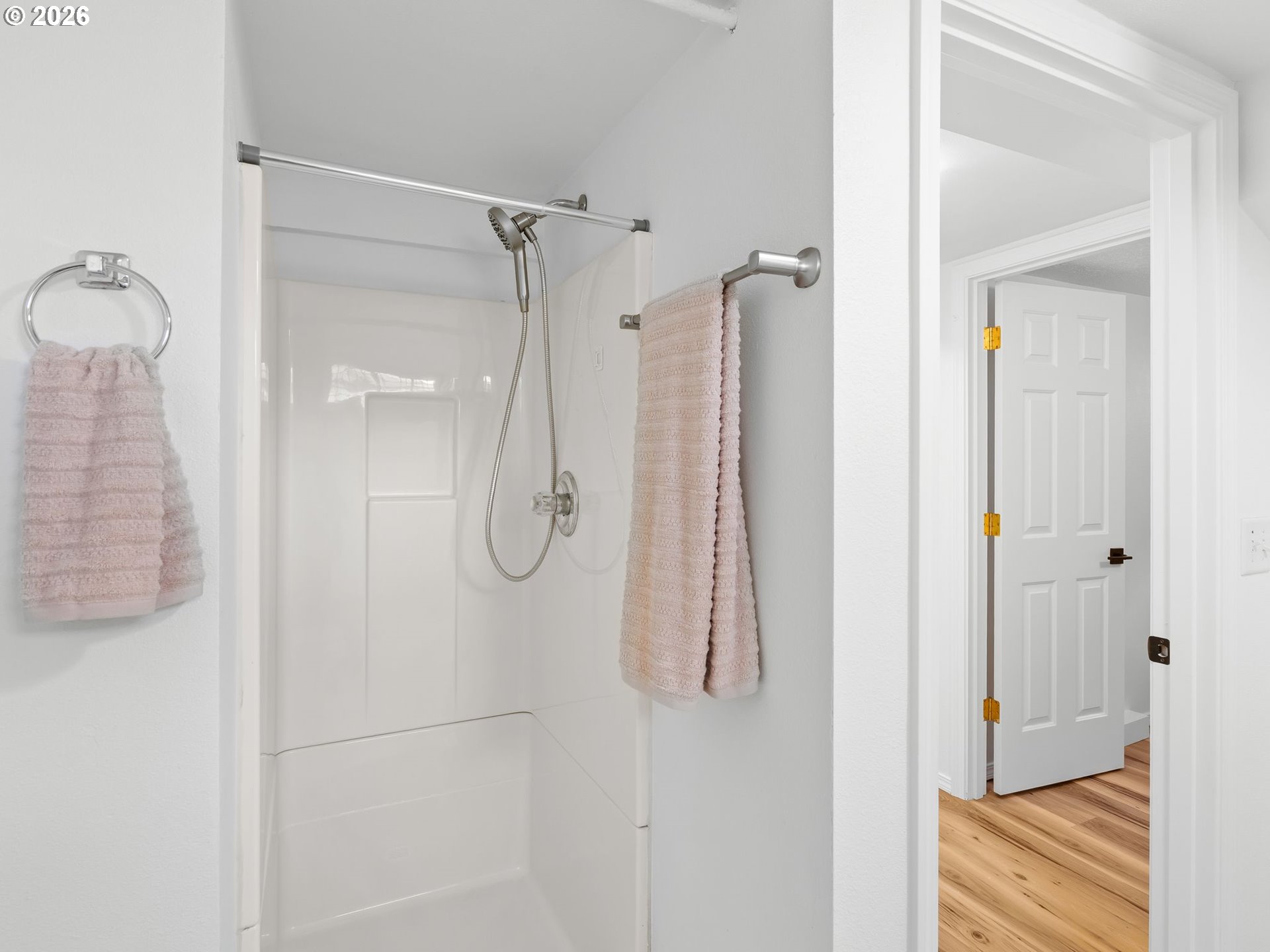 6035 Southeast Lafayette Street Portland, OR 97206 - Photo 23 of 33 Bathroom