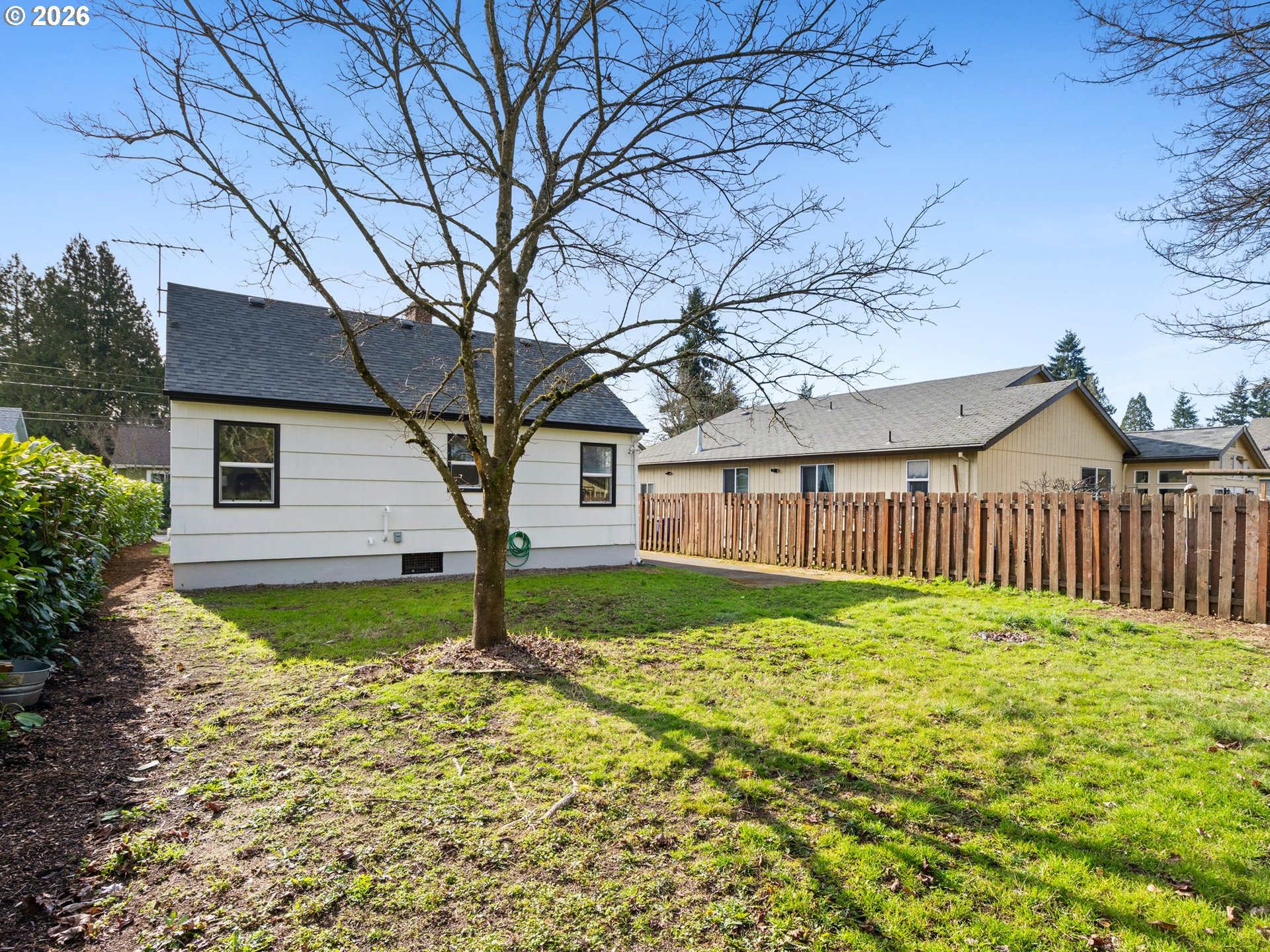 6035 Southeast Lafayette Street Portland, OR 97206 - Photo 31 of 33 Yard