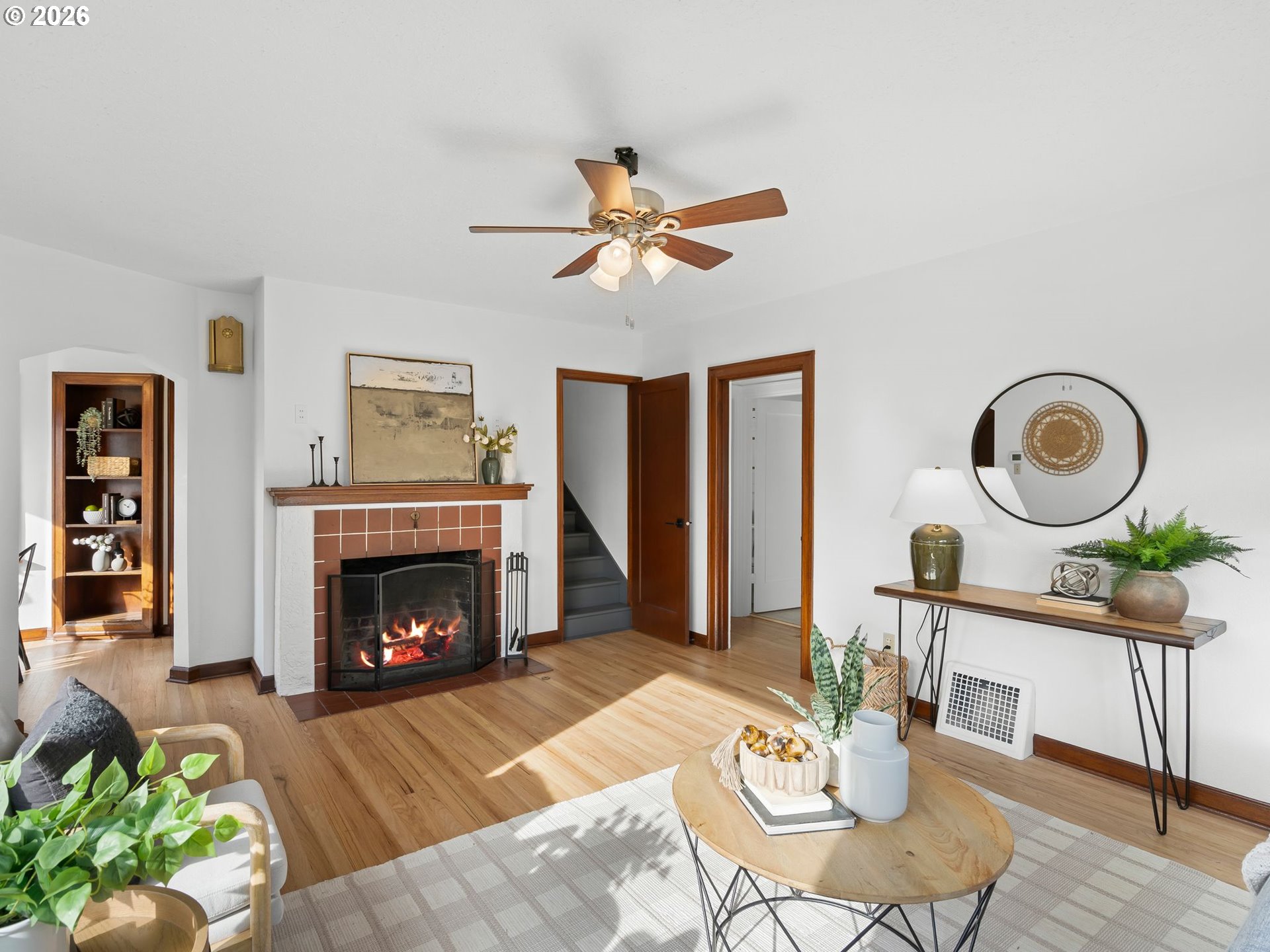 6035 Southeast Lafayette Street Portland, OR 97206 - Photo 5 of 33 Living Room