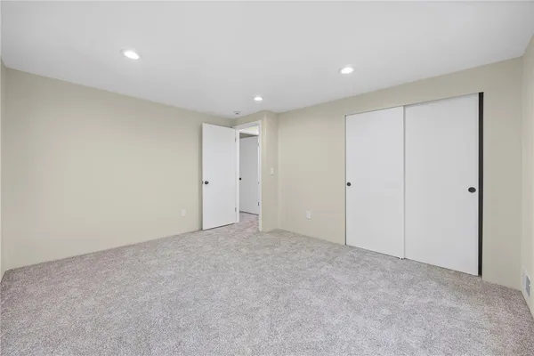 $2,700 | 49 Bucklebury Hill, Perinton, NY 14450