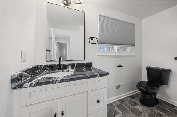 $2,700 | 49 Bucklebury Hill, Perinton, NY 14450