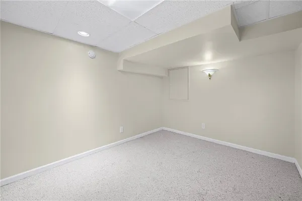 $2,700 | 49 Bucklebury Hill, Perinton, NY 14450