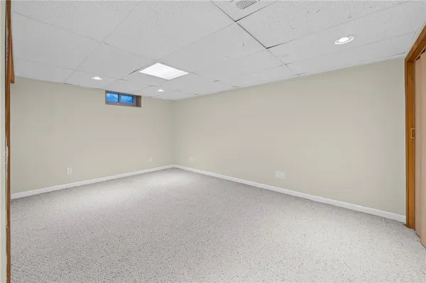 $2,700 | 49 Bucklebury Hill, Perinton, NY 14450