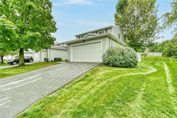 $2,700 | 49 Bucklebury Hill, Perinton, NY 14450