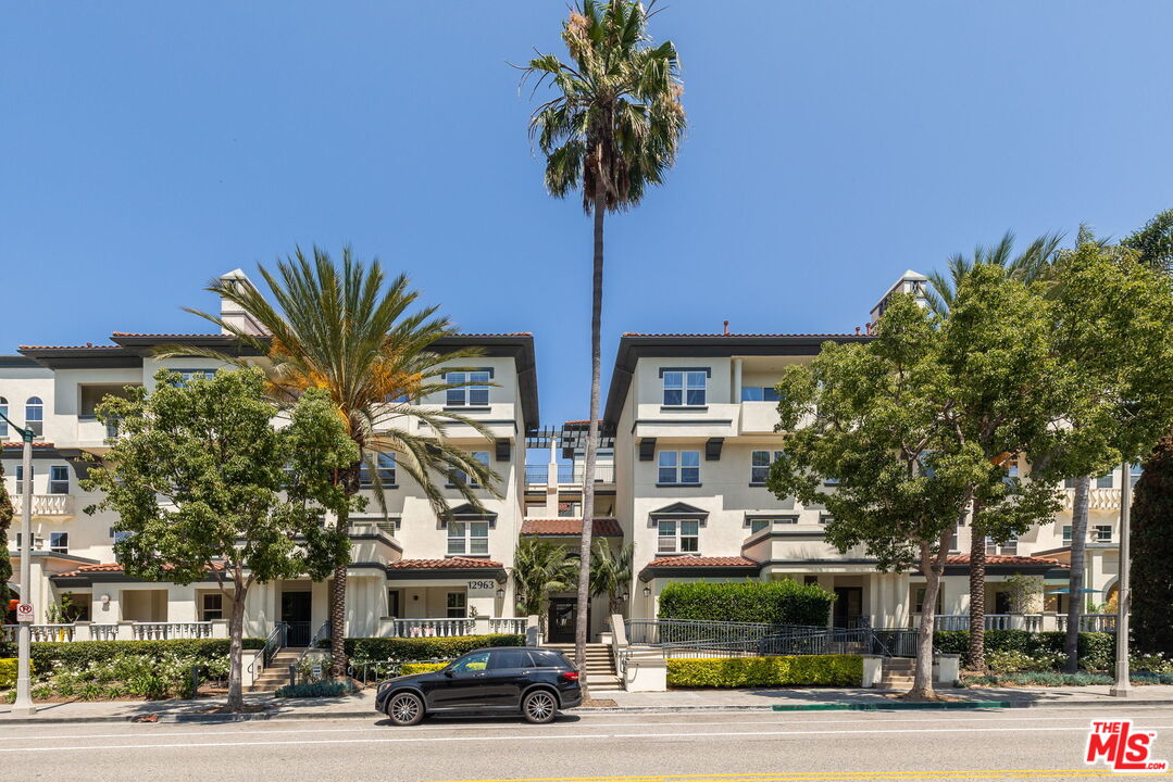12963 West Runway Road, Unit 408 Playa Vista, CA 90094 - Photo 2 of 44