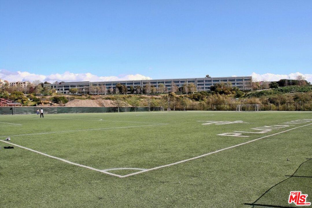 12963 West Runway Road, Unit 408 Playa Vista, CA 90094 - Photo 35 of 44 a view of a tennis court