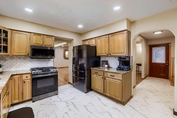 $515,000 | 12210 51st Avenue North, Plymouth, MN 55442