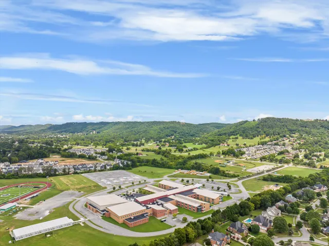 $980,000 | 9545 Windrose Circle, Ooltewah, TN 37363