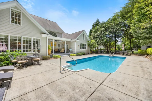 $980,000 | 9545 Windrose Circle, Ooltewah, TN 37363