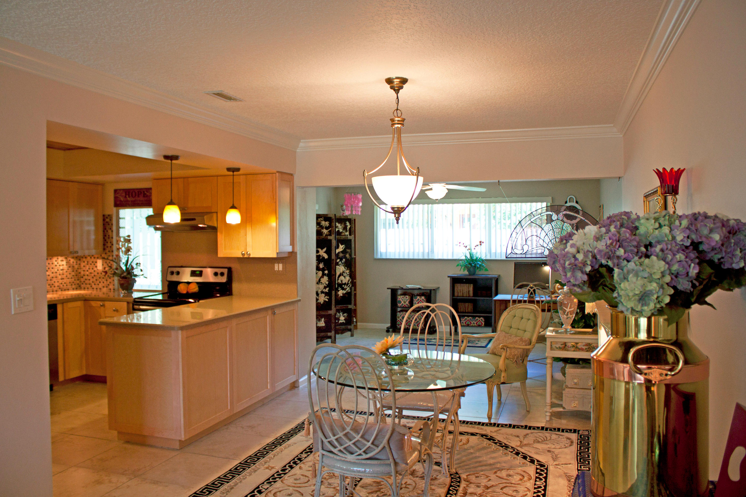 85 Lariat Circle Boca Raton, FL 33487 - Photo 5 of 16 85 Dining, Kitchen, Office
