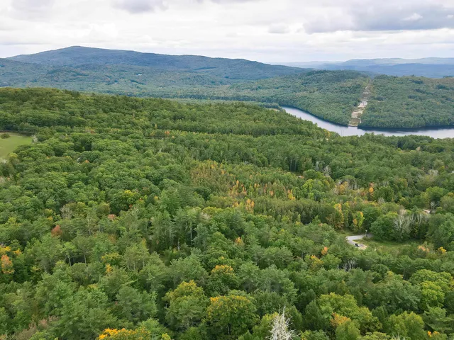 $500,000 | 0 Peaked Hill Road, Unit 7 1 7 2 7 3 7 4, Bristol, NH 03222