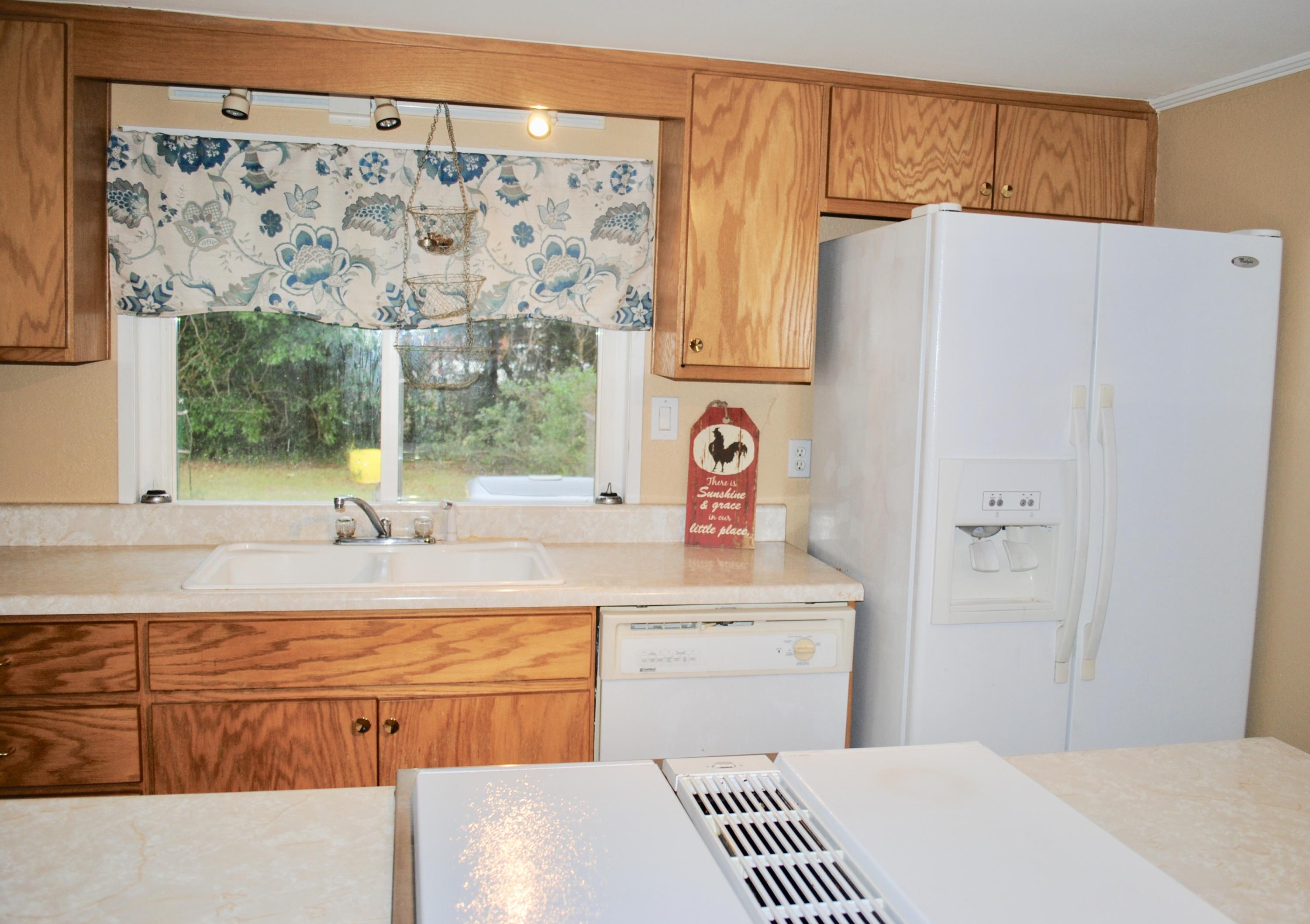 3034 Airport Road Crestview, FL 32539 - Photo 14 of 35 fullsizeoutput_6b